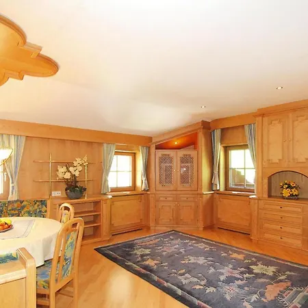 Apartment Roessl,