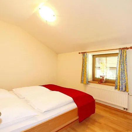 Roessl, Apartment Itter